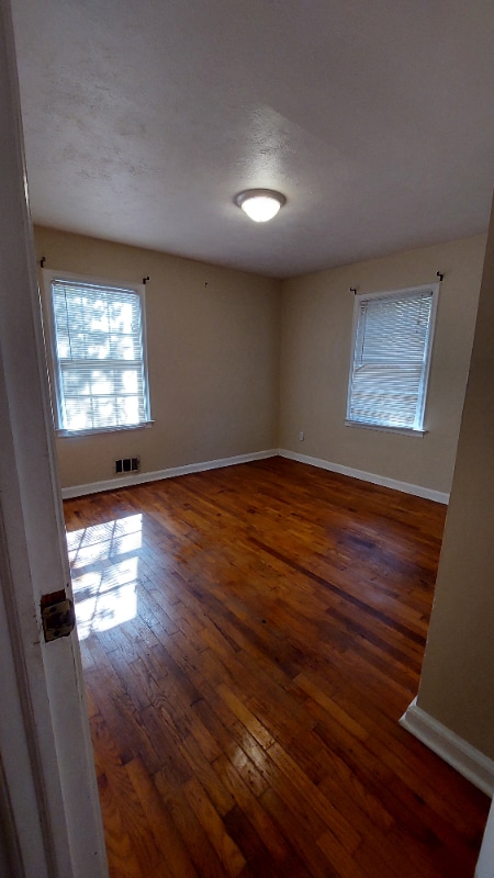 Building Photo - 6011 Blackhawk Ct SE