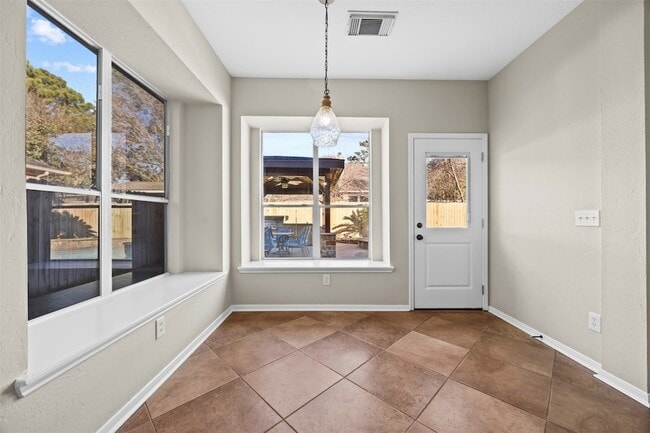 Building Photo - 11118 Sprucedale Ct