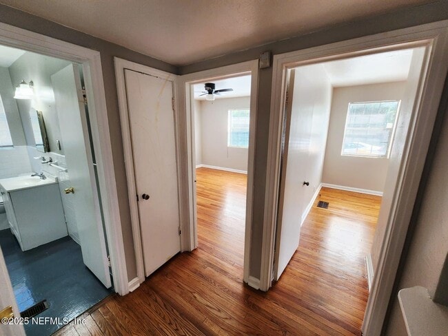 Building Photo - 3116 Belden Cir