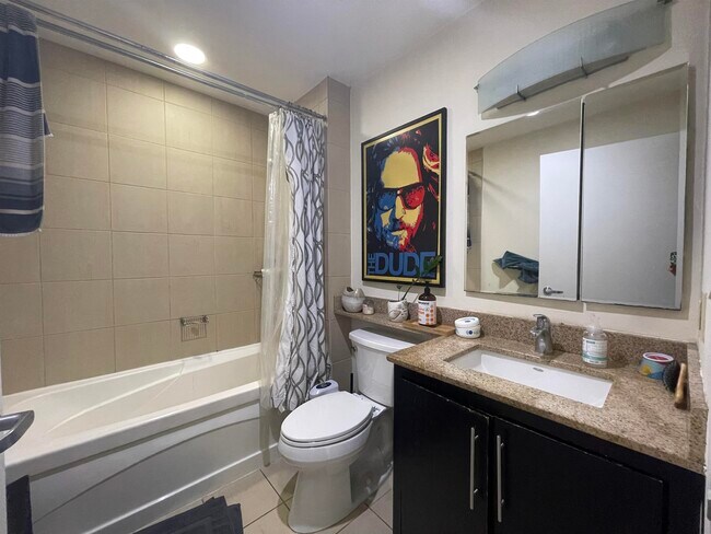 Building Photo - 20 Newport Pkwy