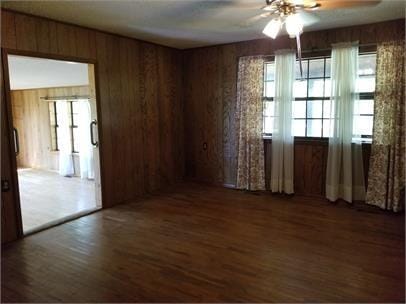 Building Photo - 60 Crowden Ln