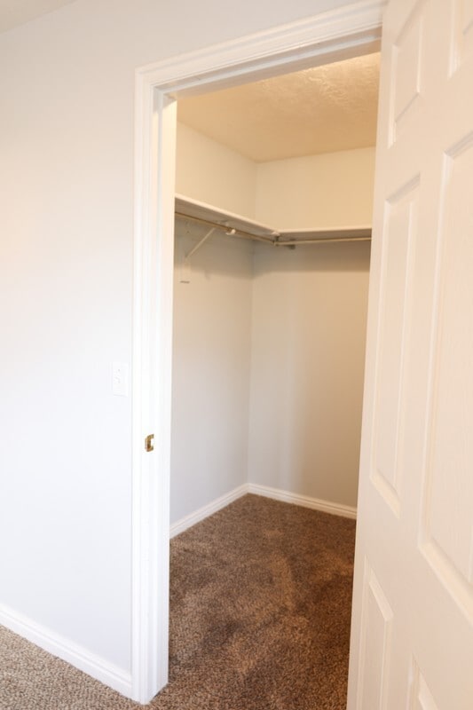 Building Photo - 8116 N Ridge Loop W