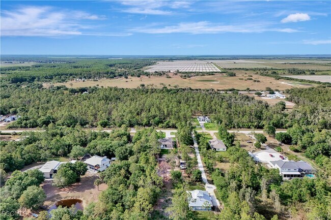 Building Photo - 3366 72nd Ave NE