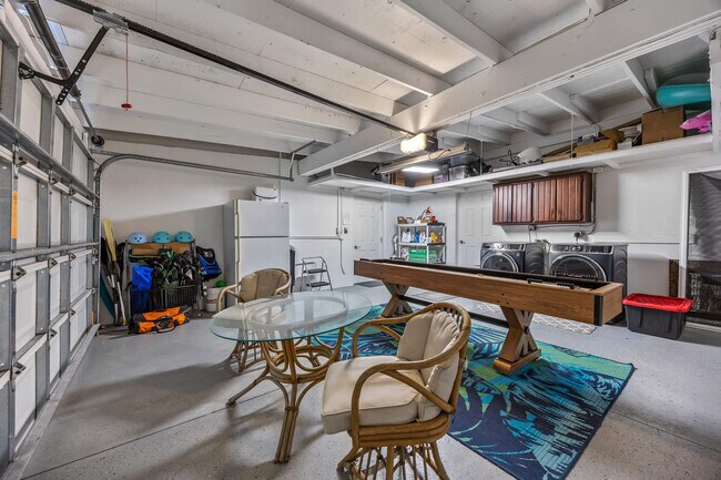 Building Photo - 449 S Atlantic Ave
