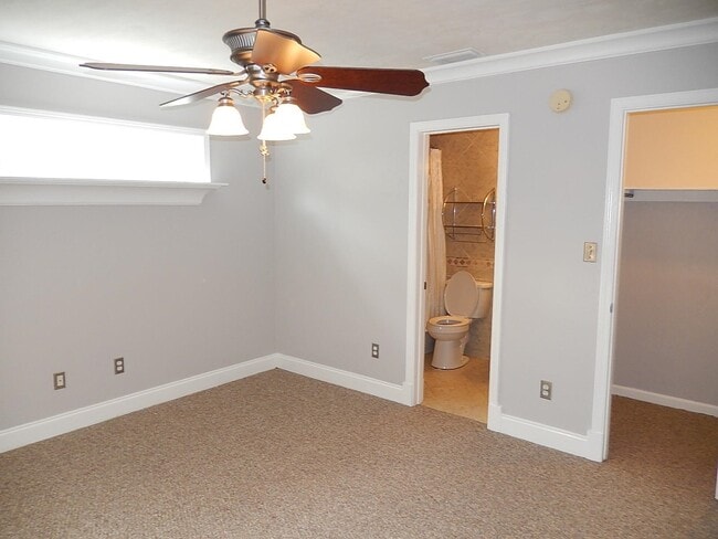 Building Photo - 5527 Denargo Dr