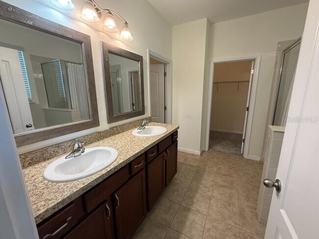 Building Photo - 6223 35th Ct E