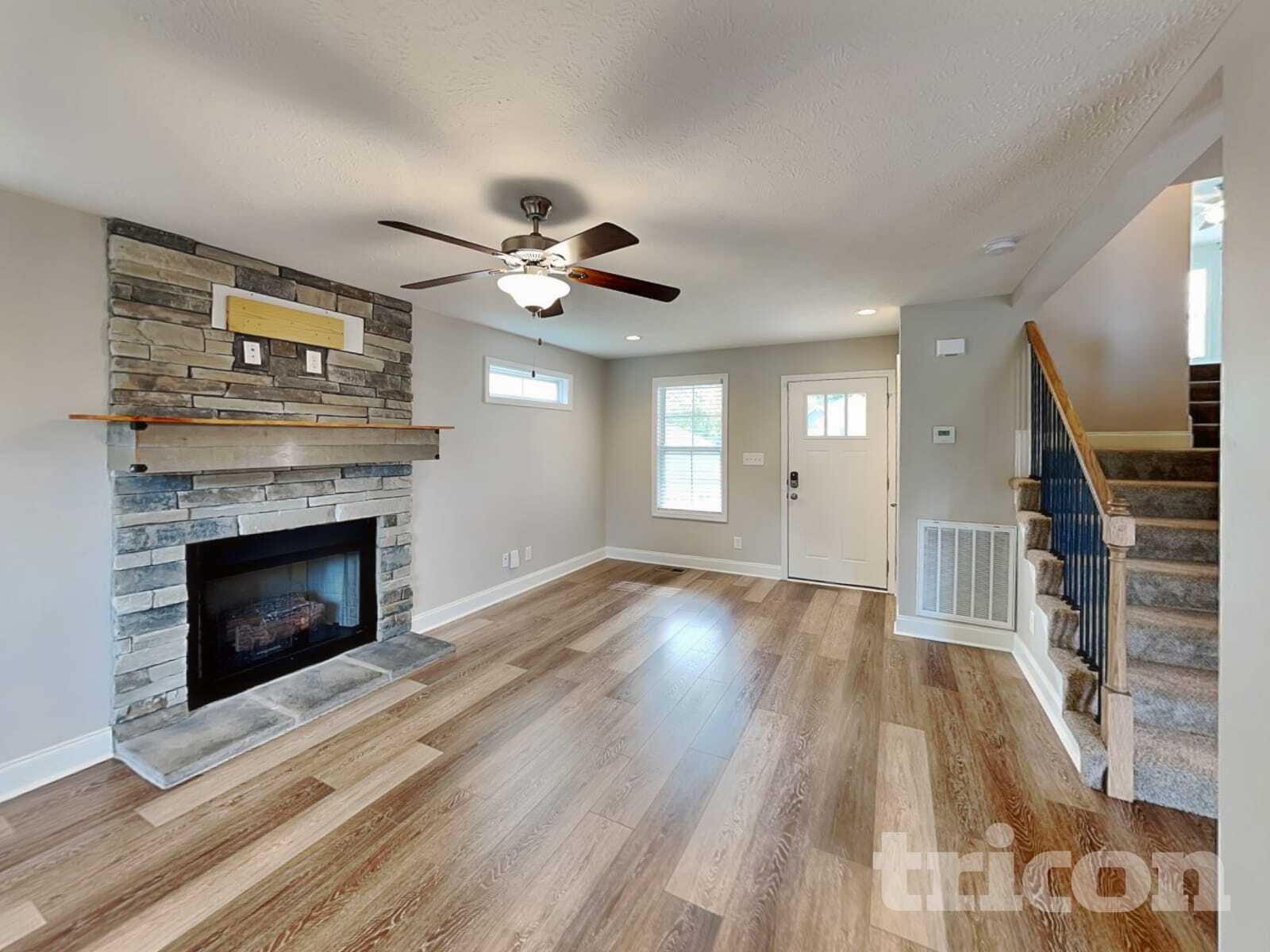 Building Photo - 204 Bonnell Dr