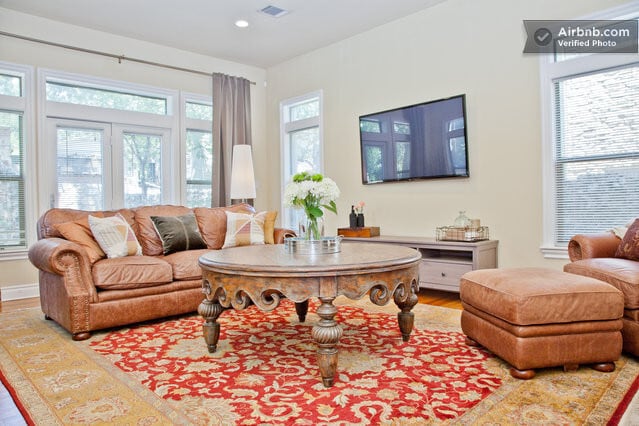 Building Photo - AVAILABLE AUGUST: Upscale 4 bed/2.5 bath home in North Campus just north of UT