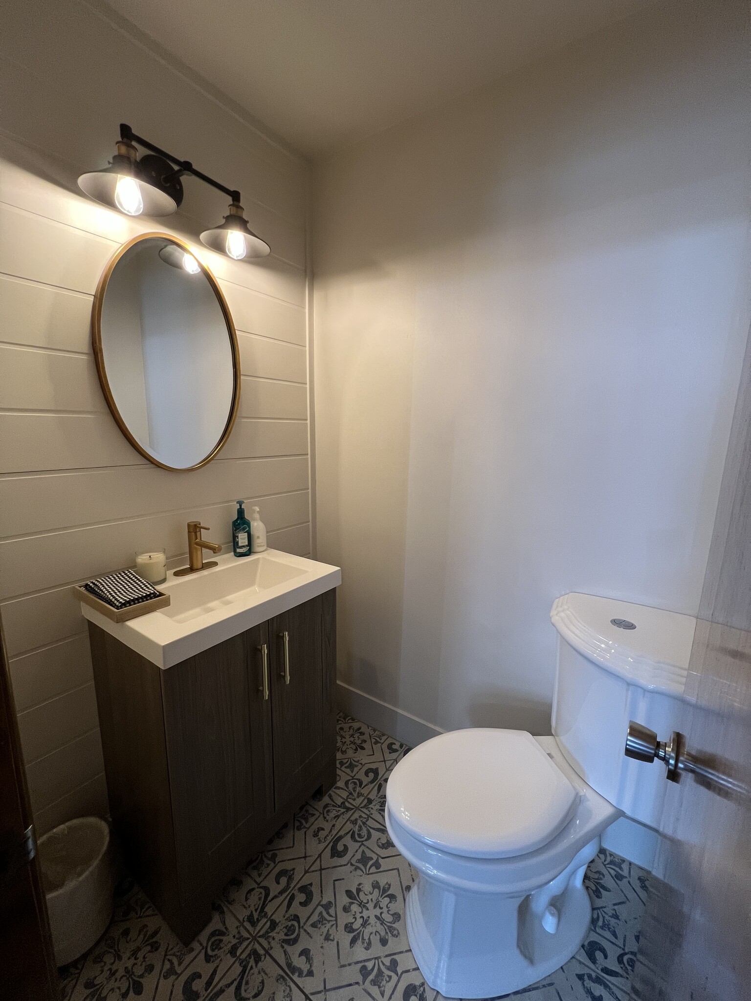 Powder Room - 111 North Clara Pl
