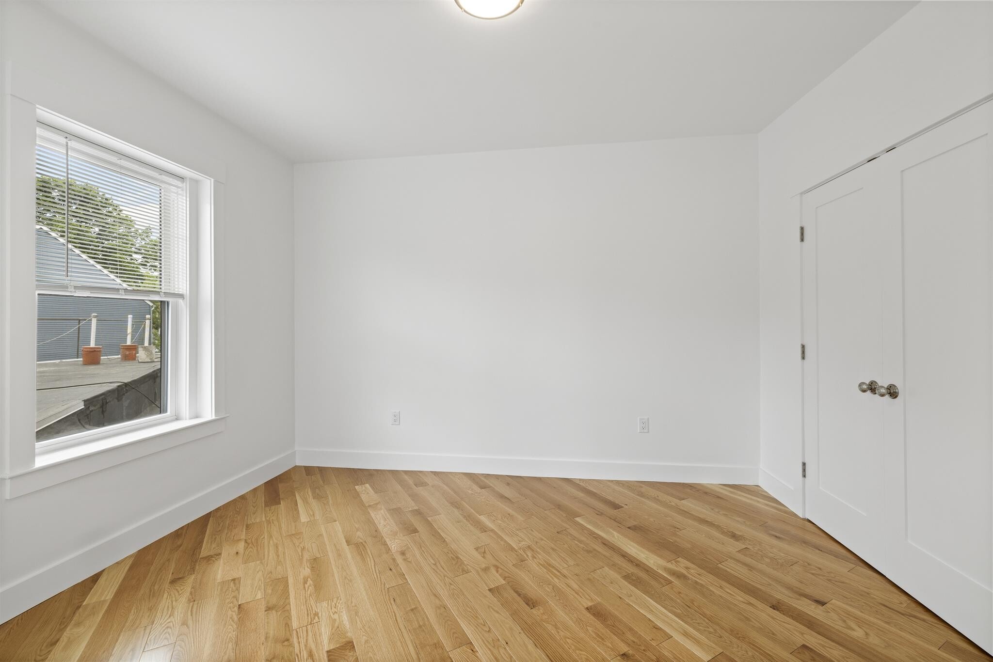 Building Photo - 1010 Cambridge St