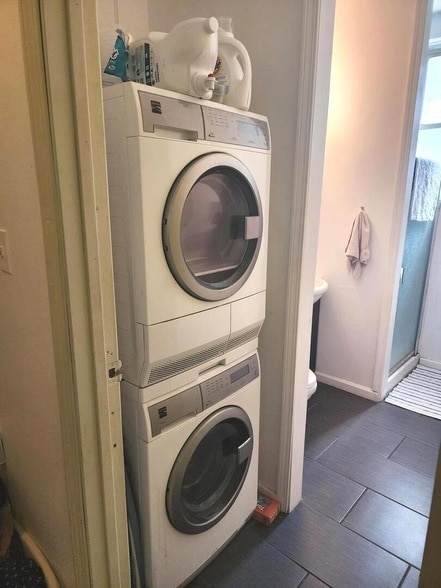 Building Photo - 3301 W Potomac Ave