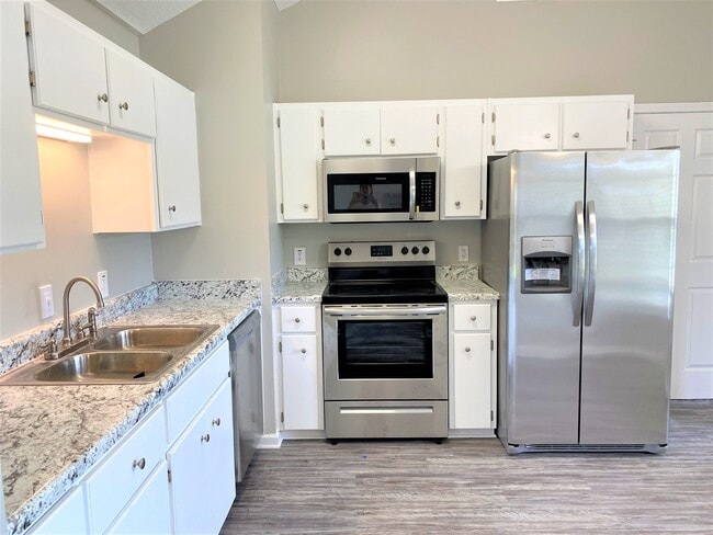 Building Photo - 144 Berwick Lakes Blvd