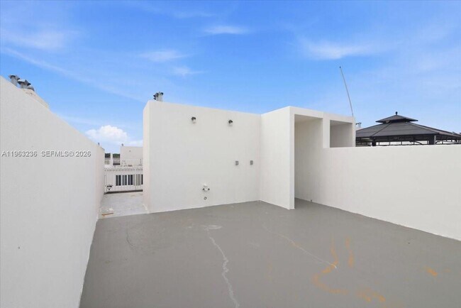 Building Photo - 25874 SW 144th Ct