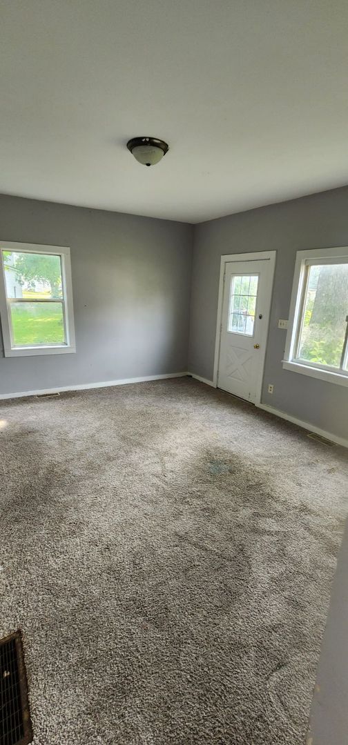 Building Photo - Charming 4 Bedroom House on Briant St