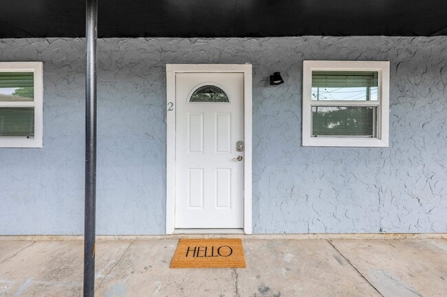 Building Photo - 1920 Madison St