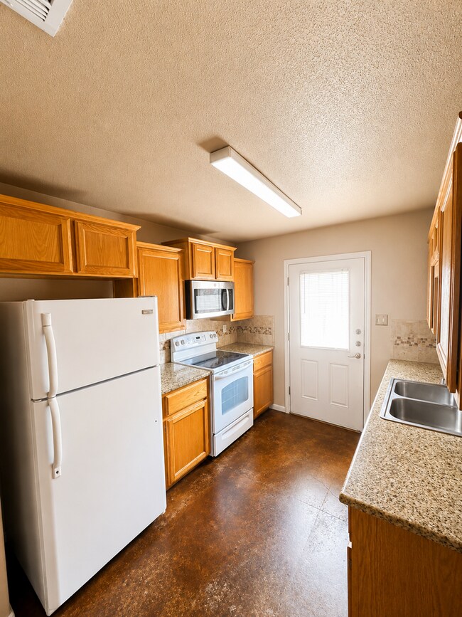 Building Photo - AVAILABLE MID AUGUST!! 3bd/2ba in Harker Heights!