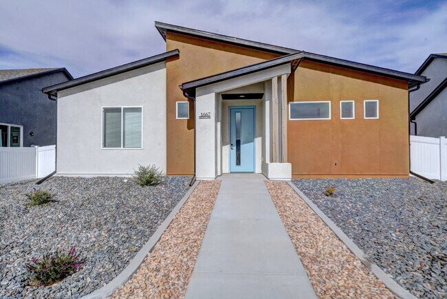 Building Photo - 1667 Iron Dr