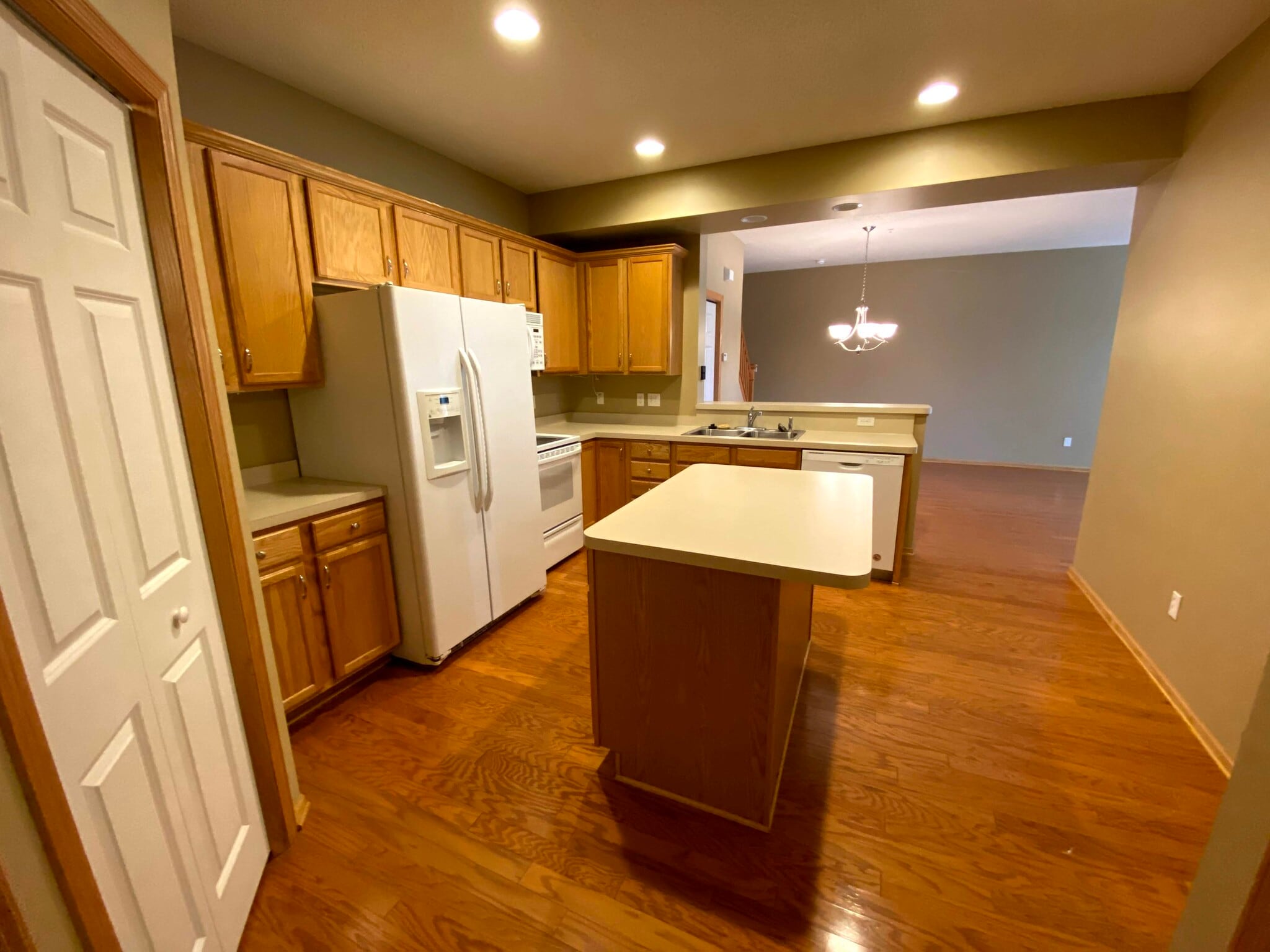 Kitchen - 12210 Urbank Street Northeast