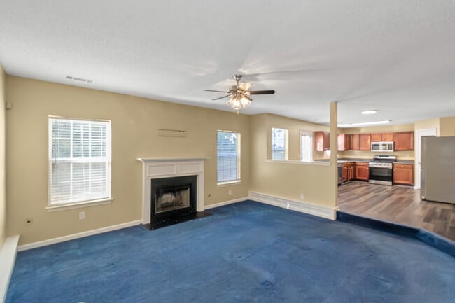 Building Photo - 65 Oak Manor Dr