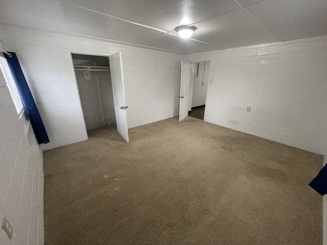 Building Photo - 1 Bd 1 Ba Duplex