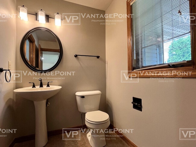 Building Photo - 2925 Baylite Dr
