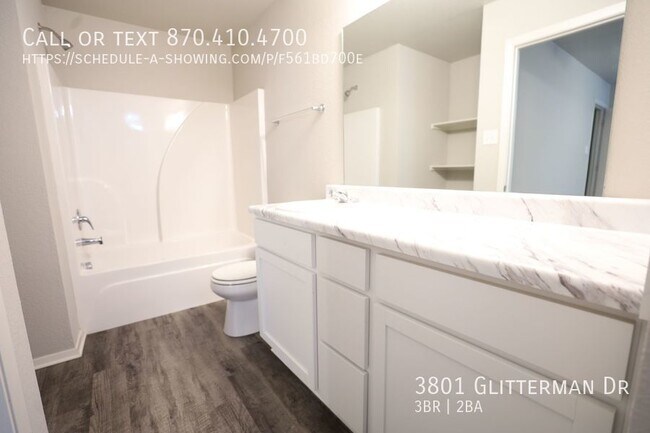 Building Photo - Recent construction - beautiful 3 bed / 2 ...