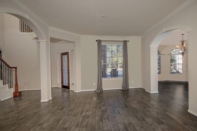 Building Photo - 138 Oriel Oaks Cir