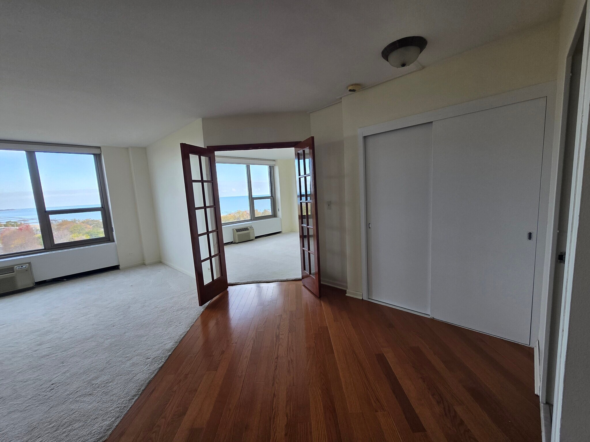 Building Photo - 1550 N Lake Shore Dr