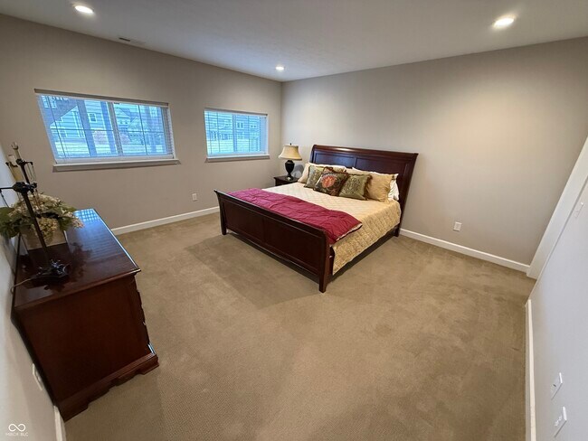 Building Photo - 5193 Rangewood Dr