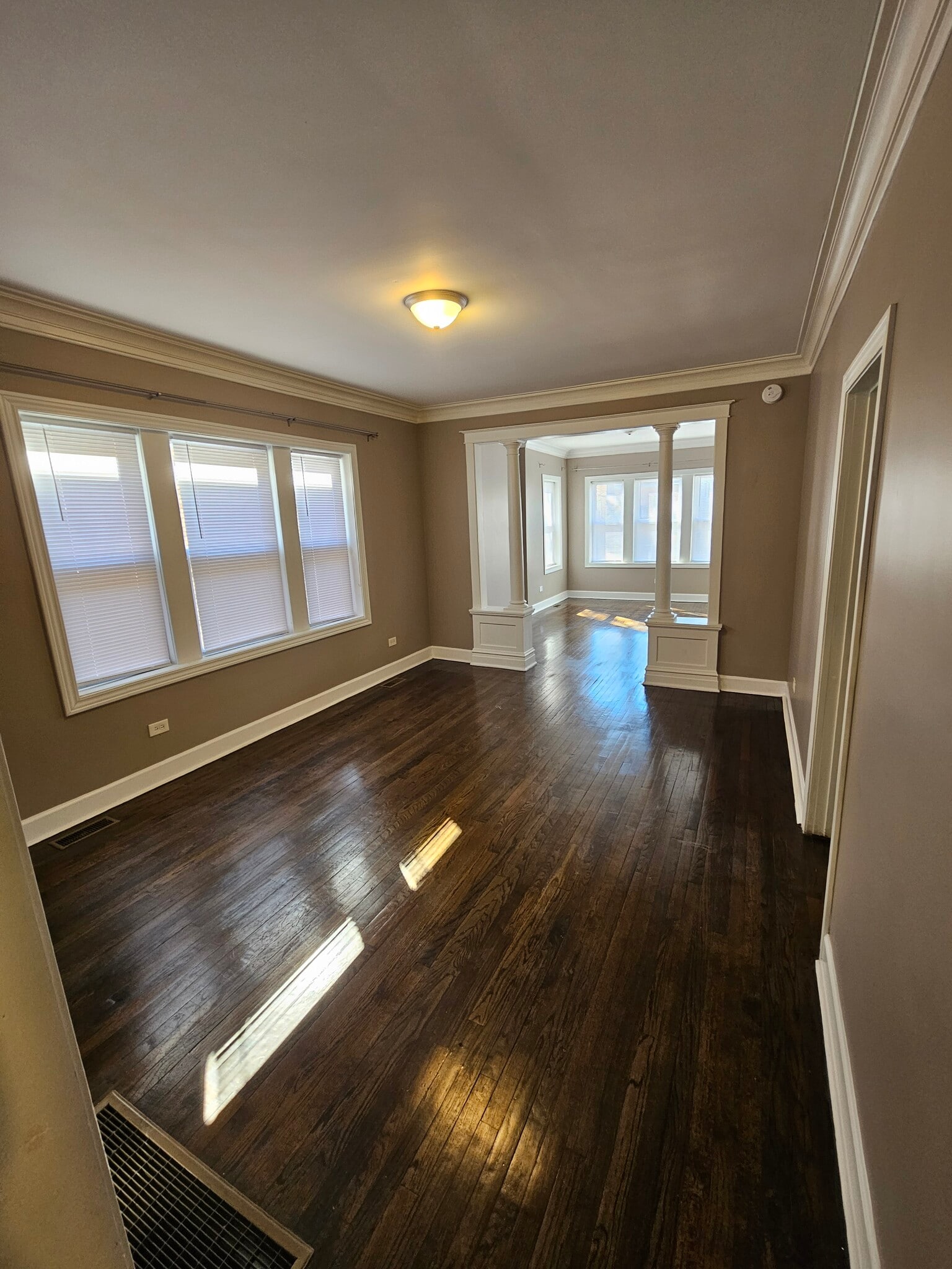 Building Photo - 8539 S Colfax Ave