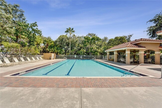 Building Photo - 1361 Springside Dr