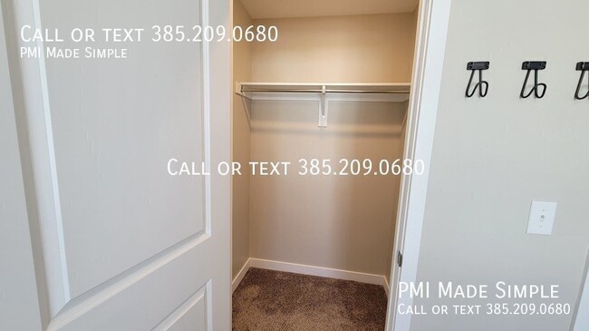 Building Photo - 328 Grassland Dr