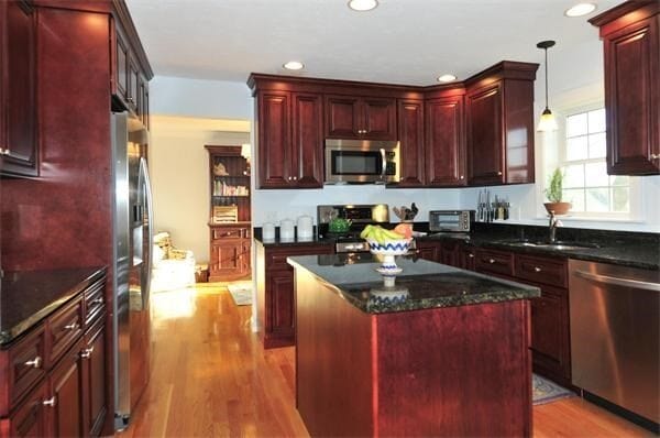 Building Photo - 45 S Crescent Circuit