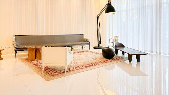 Building Photo - 465 Brickell Ave