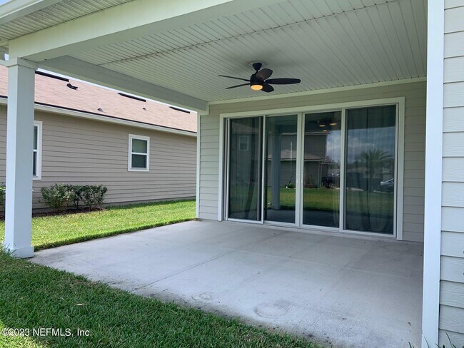 Building Photo - 816 Redtail Ln