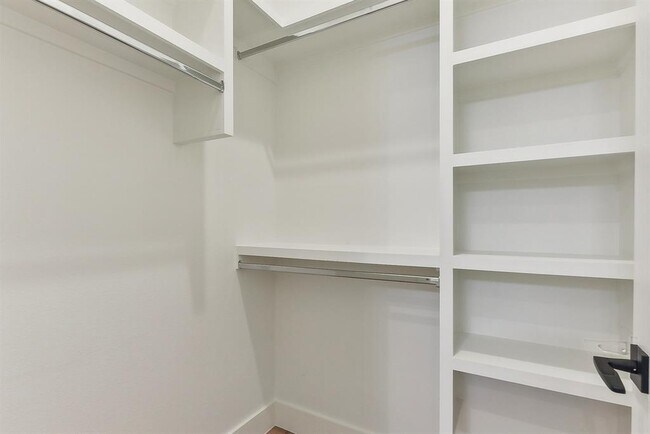 Building Photo - 116 Tranquility Trails