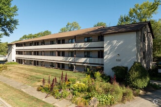 Building Photo - Kenmore Apartments and Townhomes