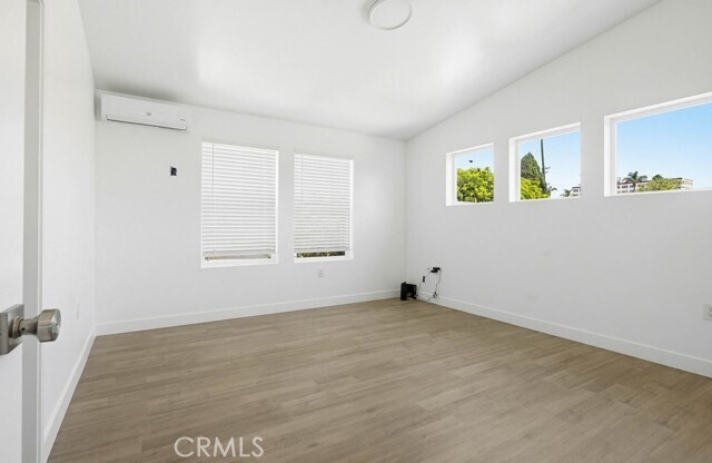 Building Photo - 1017 Riverine Ave
