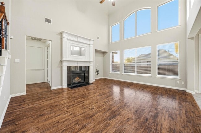 Building Photo - 201 Chatfield Dr