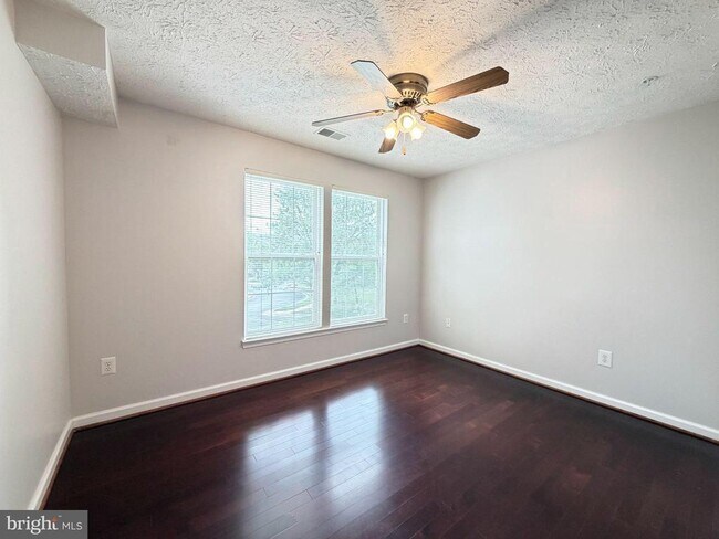 Building Photo - 2408 Autumn Harvest Ct