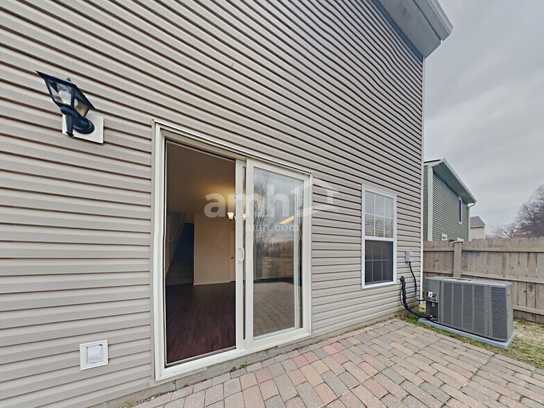 Building Photo - 6721 Earlswood Dr