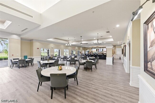 Building Photo - 18127 Royal Hammock Blvd