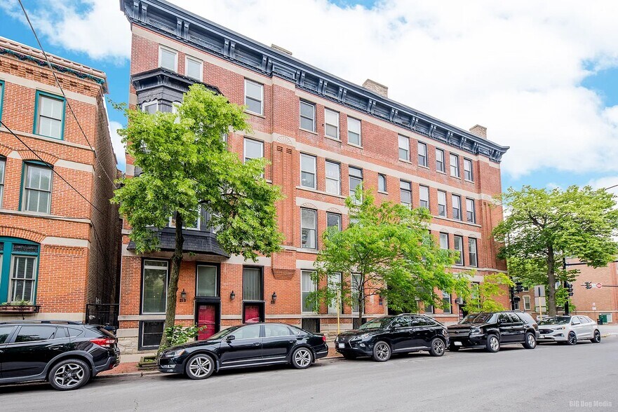 Building Photo - 223 W Wisconsin St