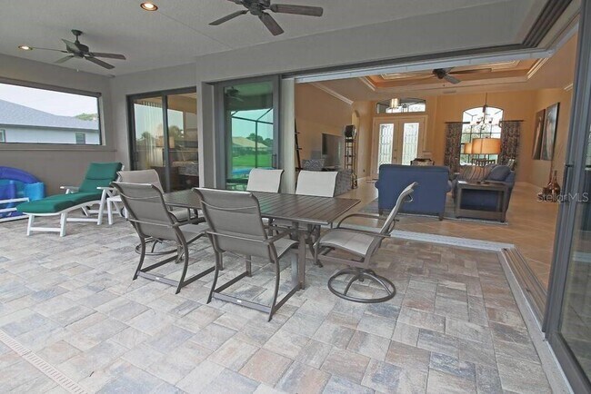 Building Photo - 1125 Rotonda Cir