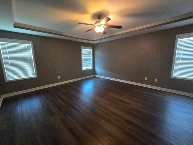 Building Photo - 2111 Yates Ranch Rd