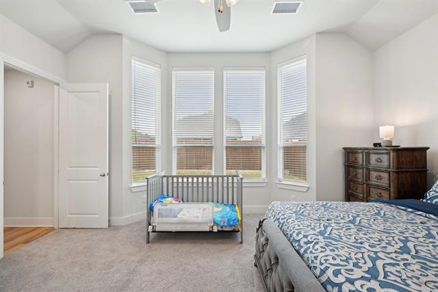 Building Photo - 453 Arcane St