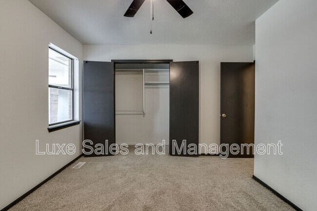 Building Photo - 612 NW 139th St