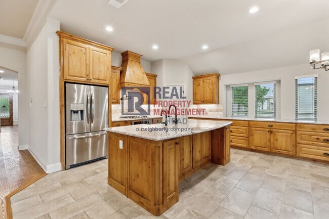 Building Photo - 113 Maral Ln