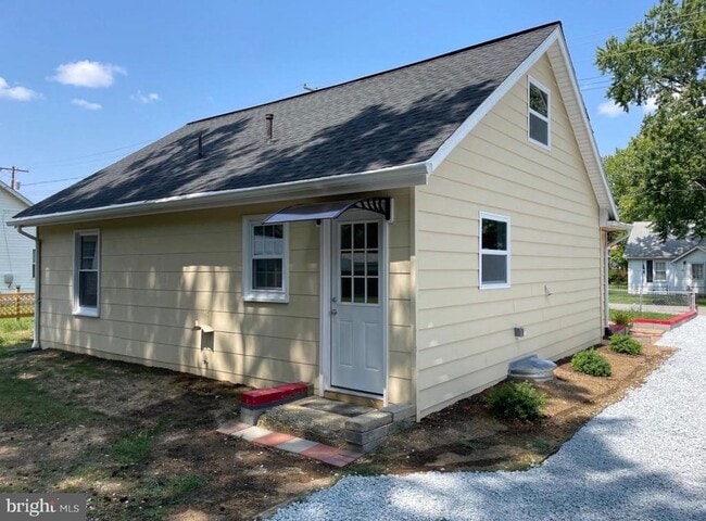 Building Photo - 2811 Lime St