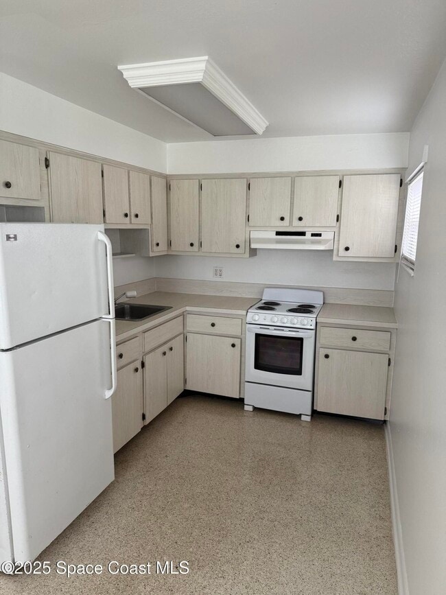 Building Photo - 1030 Indian River Ave